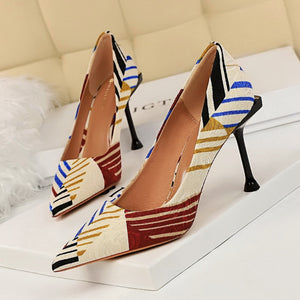 Women's high-heeled shoes